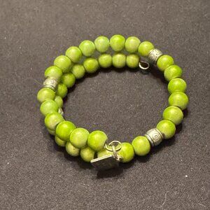 Zen Wire Wrap Bead Bracelet Green Silver Tones
